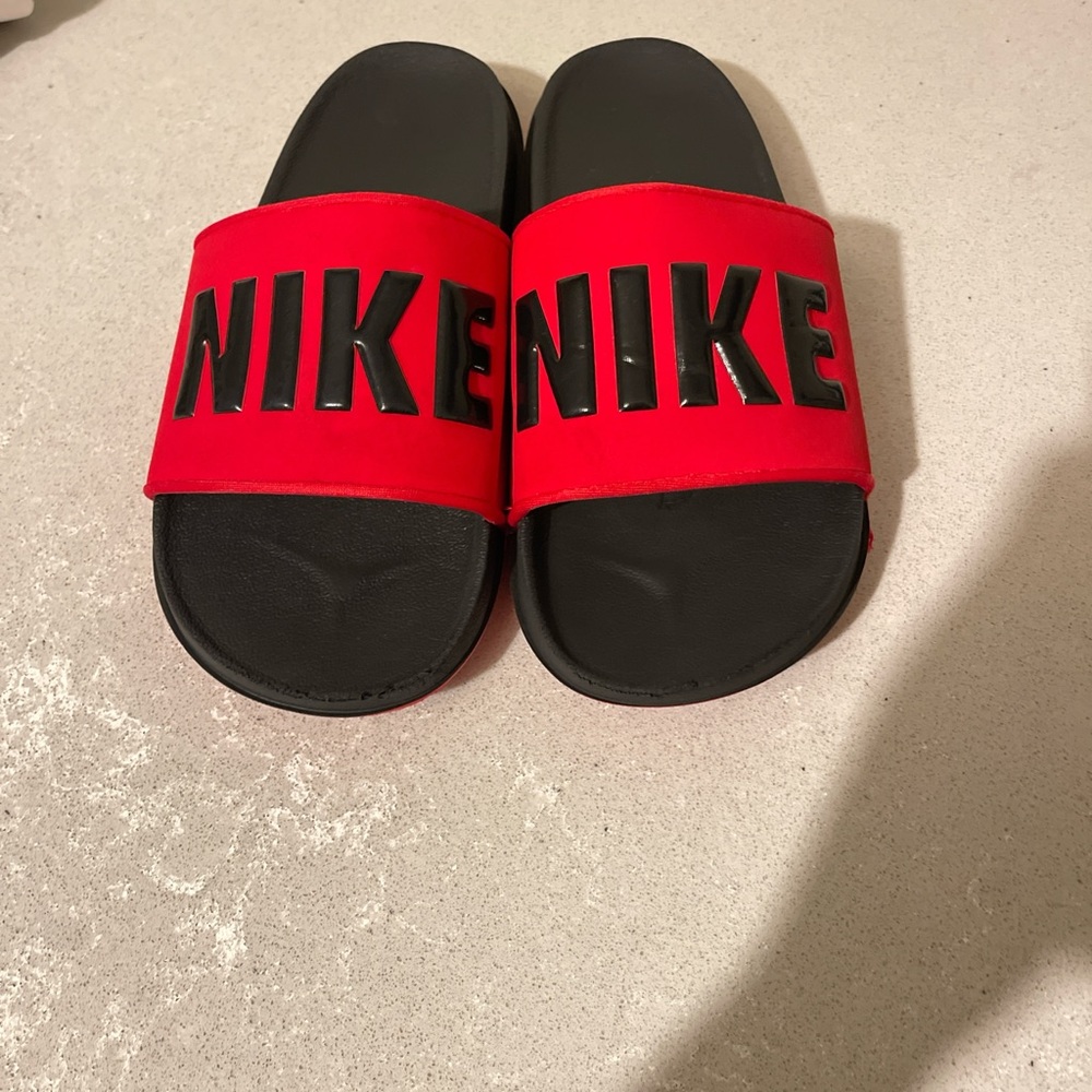 Nike Red and Black Sandals Sporty Comfort